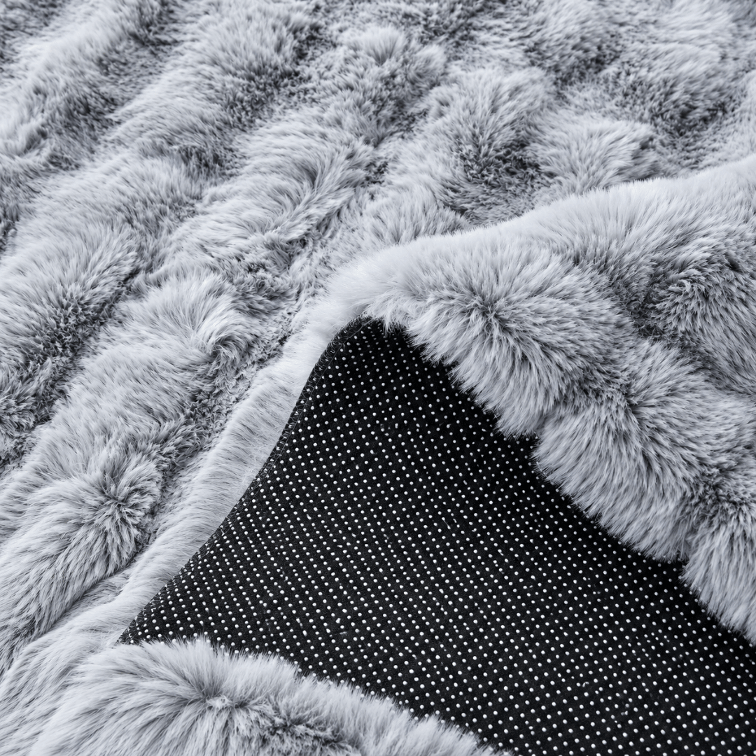 Gaveno Cavailia Bubble Faux Rabbit Fur Rug 120x160 Grey